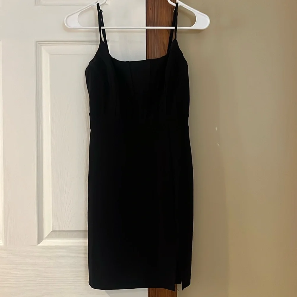 BLACK DRESS!! - Picture 1 of 5